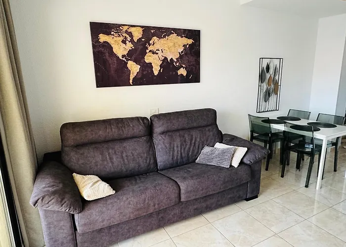 Lana Castle With Sea View Apartment